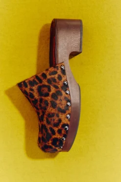 Riorio wood clog