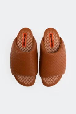 Wovenwoven bubble slide